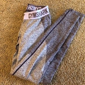 Gym shark barely worn, 2-3x, flex leggings. Size S